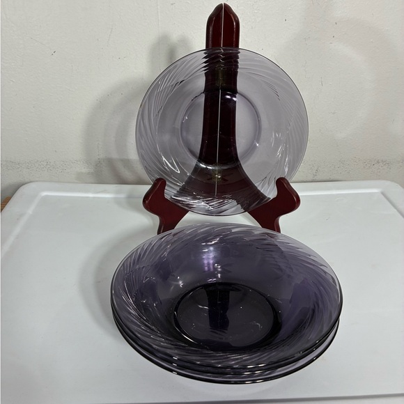 Pyrex  Amethyst/ Purple Swirl Cereal/Soup Bowls. Made in USA set of 4 - Picture 6 of 6